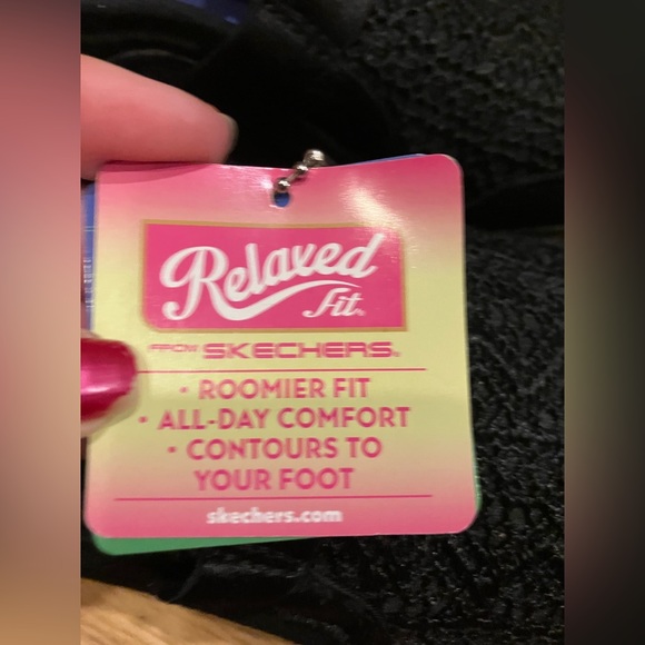 Skechers black slip ons NWT - Picture 3 of 6